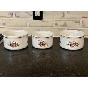 Worcester Oven China  Floral Gold Trim Set of 3 Fine Ovenware‎